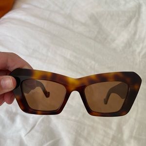 Loewe tortoiseshell cateye sunglasses